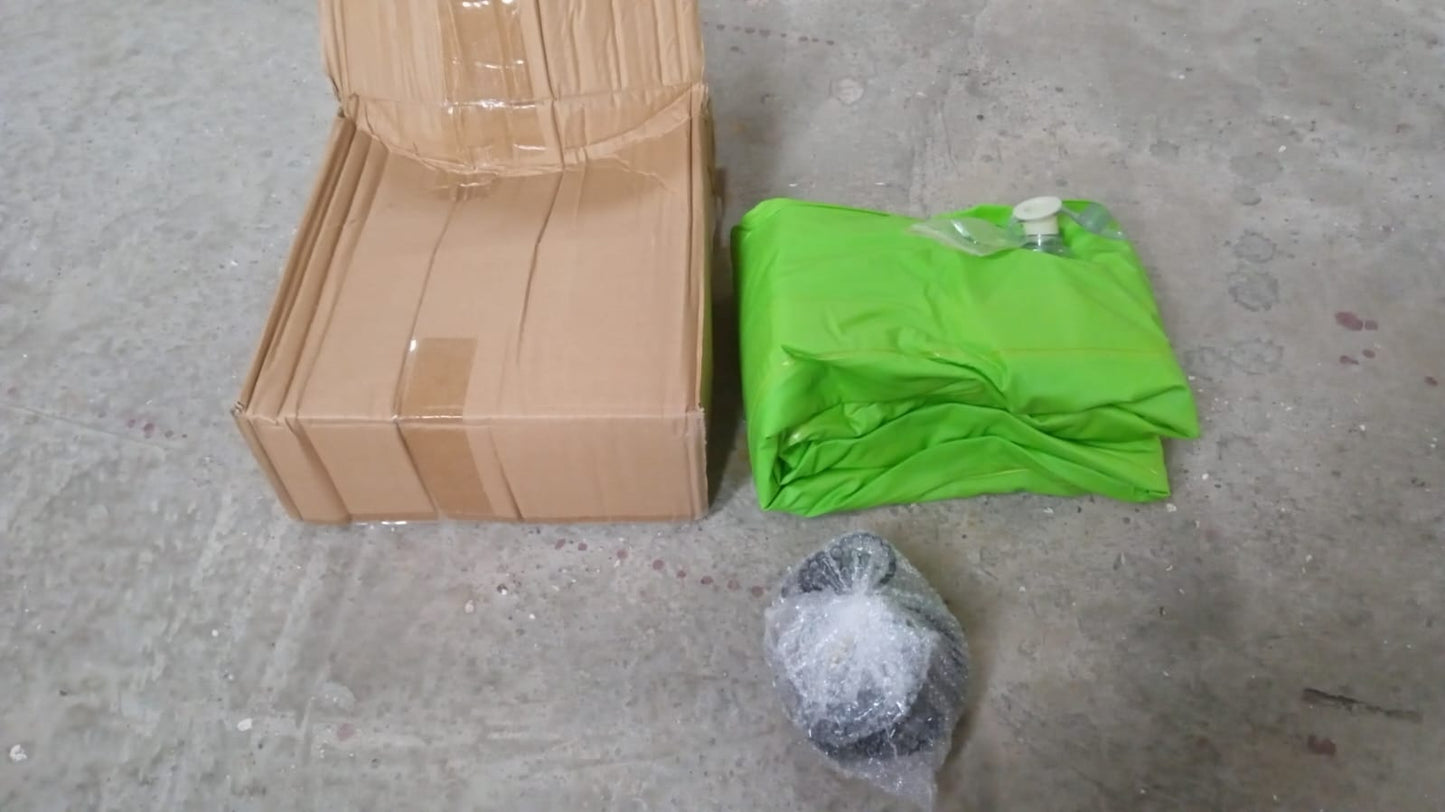 Lightweight inflatable mattress for SUVs and sedan back seats