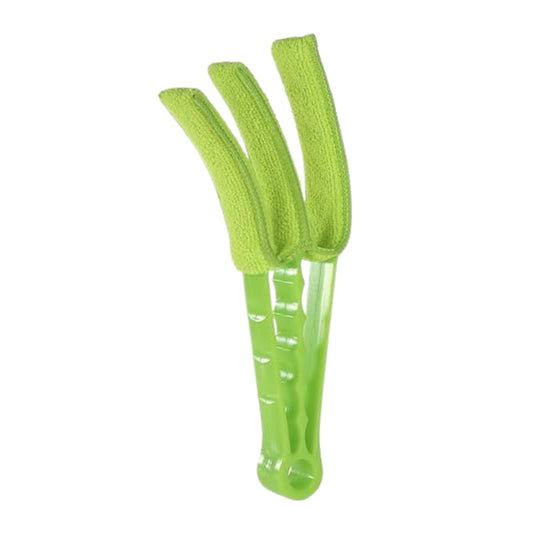 Window blind cleaner duster brush with microfiber sleeves for shutters