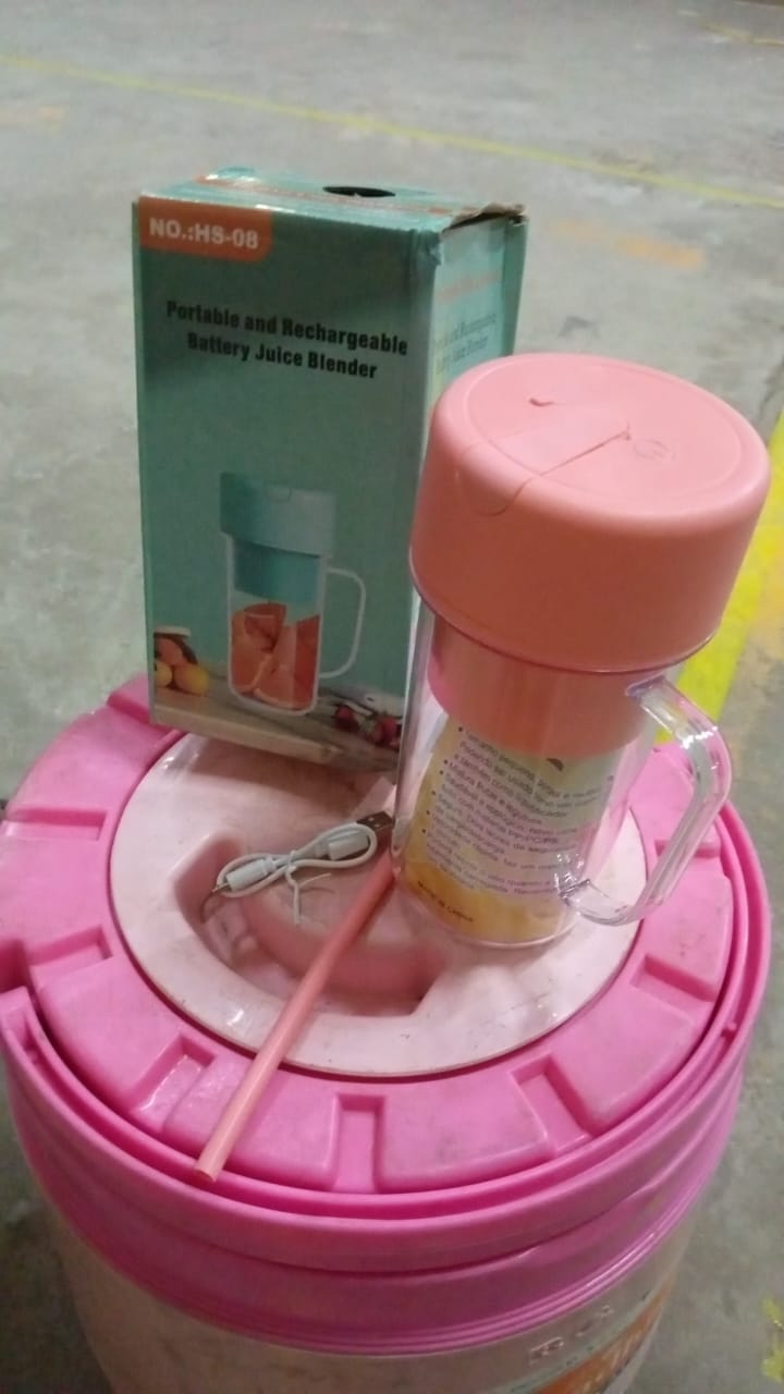 fast blending USB rechargeable juicer, portable mixer grinder for fruit shakes, fruit juice blender rechargeable for Indian kitchens, USB juicer bottle for fitness lovers, electric mini blender for protein shakes India, portable smoothie maker with detachable bottle, 420 ml USB juicer mixer online India